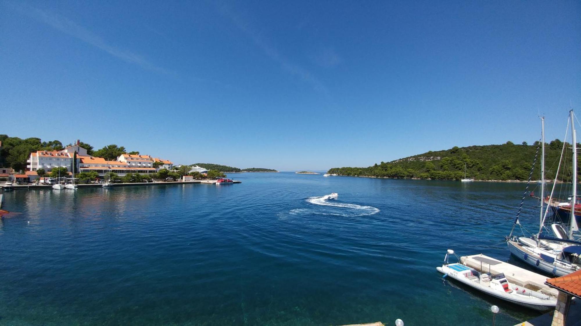 Апартаменти Adio Mare Помена Екстер'єр фото